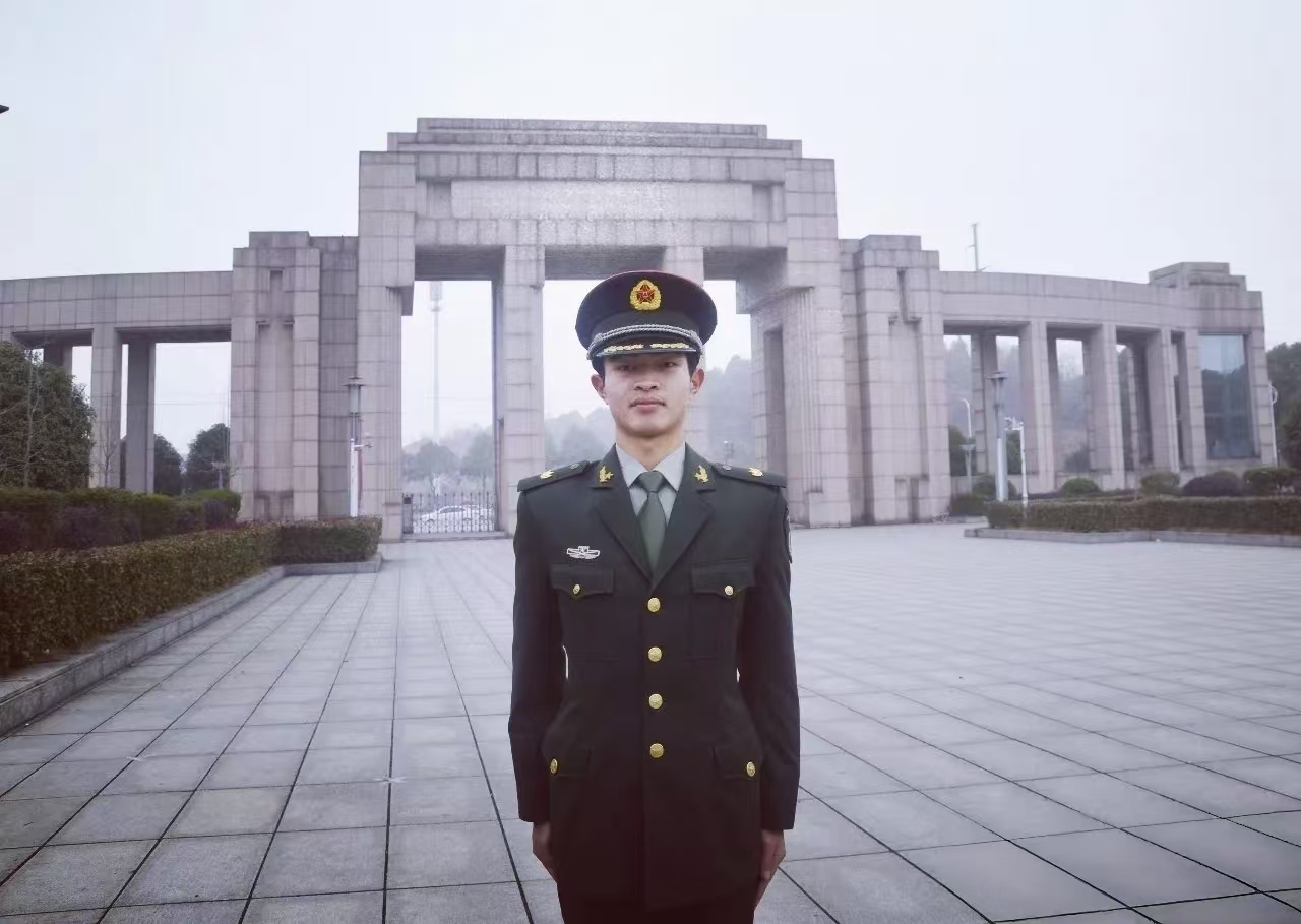 周振华