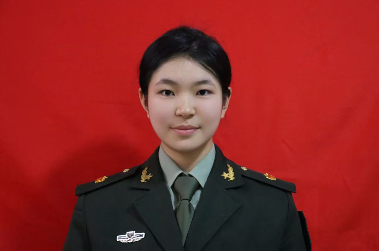 黄一倩